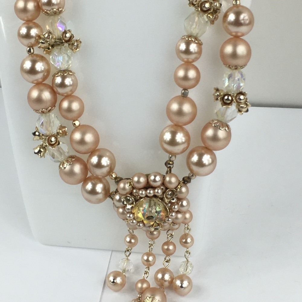 BEAUTIFUL PEARL TIE NECKLACE 
ESTATE FIND JEWELRY VINTAGE TO FASHION